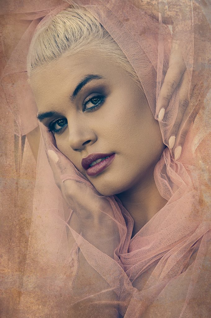© Benedek Mária